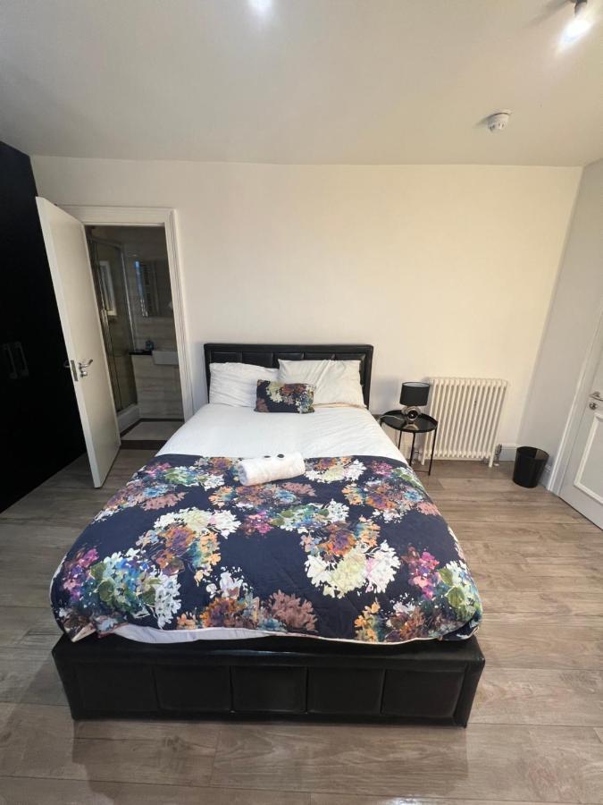 Luxury Double Room W/ Private Bathroom Edinburgh Bagian luar foto