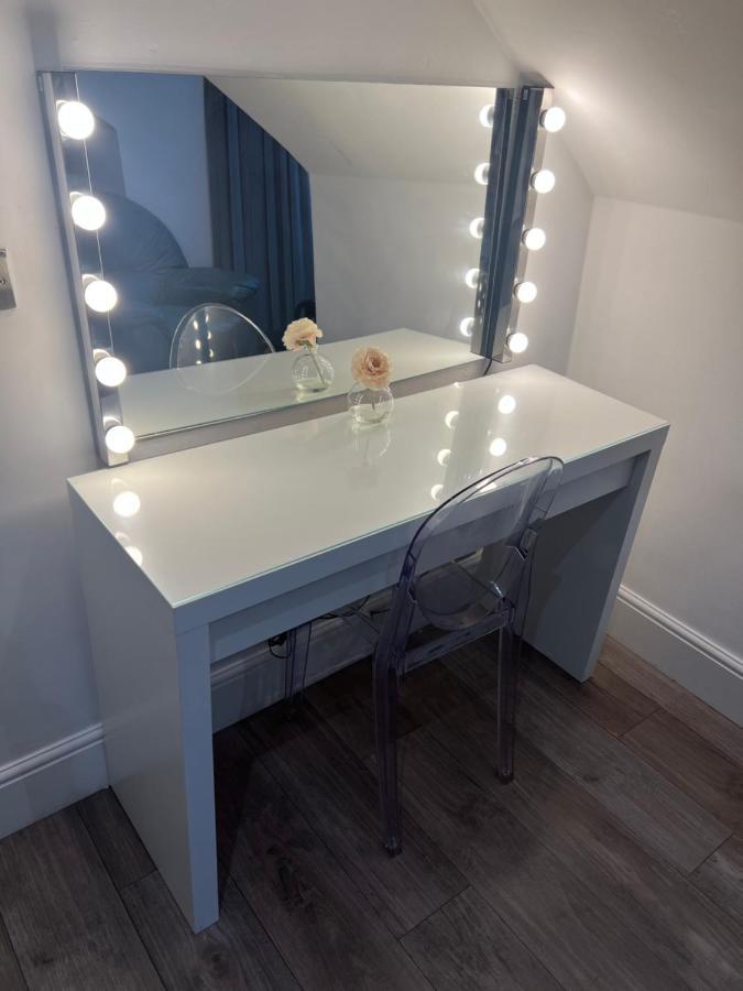 Luxury Double Room W/ Private Bathroom Edinburgh Bagian luar foto