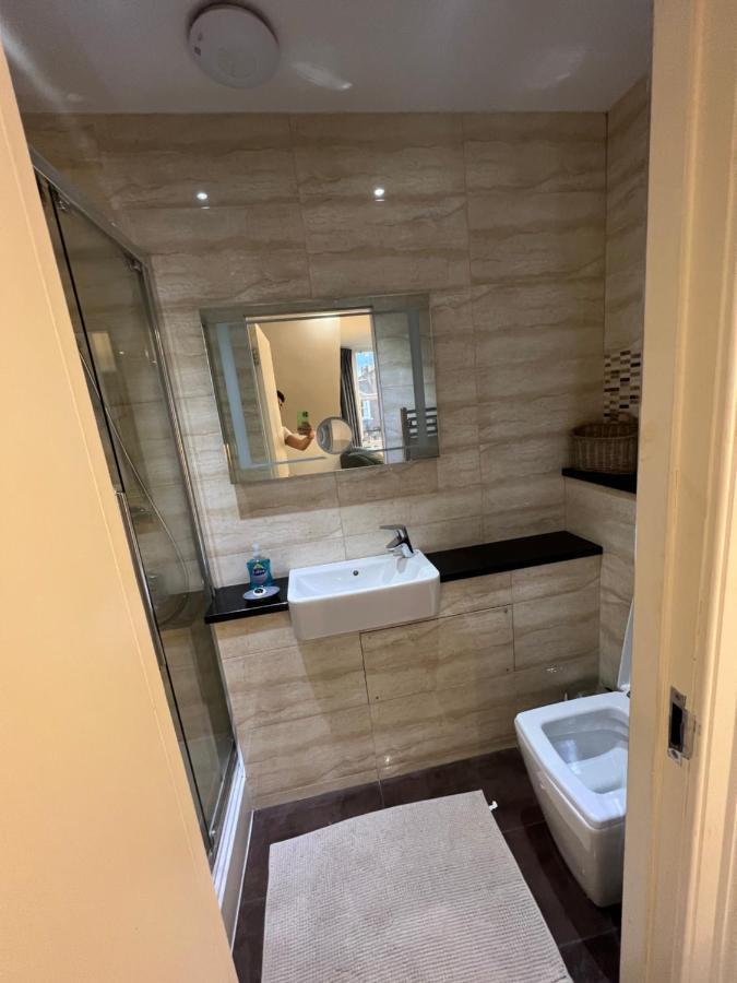 Luxury Double Room W/ Private Bathroom Edinburgh Bagian luar foto